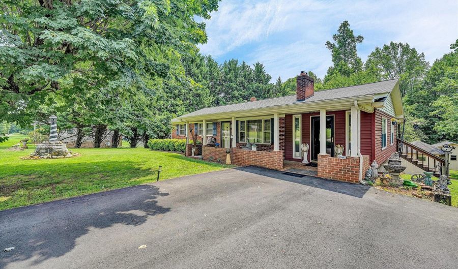 63 Archway Rd, Bassett, VA 24055 - 3 Beds, 2 Bath