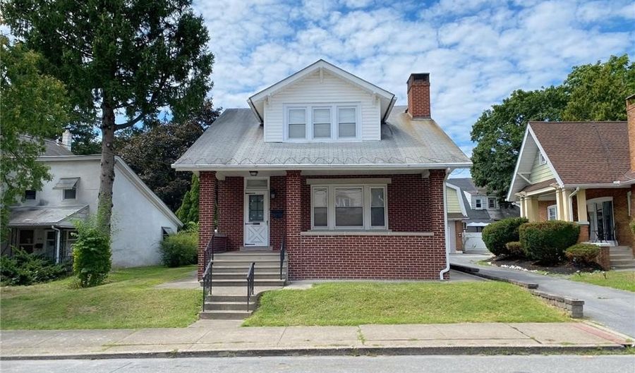 820 Club Ave E, Allentown, PA 18109 - 3 Beds, 3 Bath