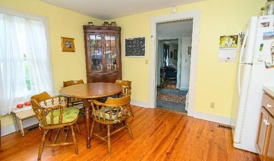 23613 FRONT St, Accomac, VA 23301 - 2 Beds, 2 Bath
