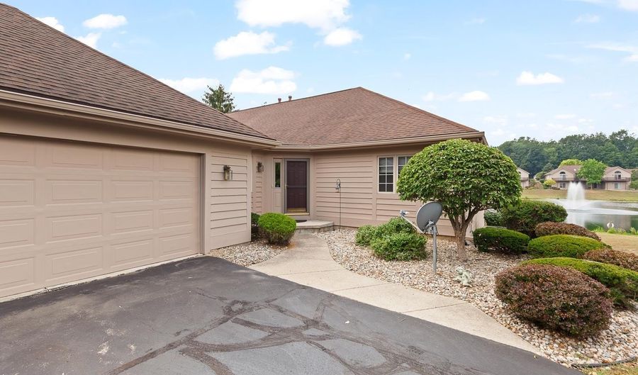 215 Richlyn, Adrian, MI 49221 - 2 Beds, 3 Bath