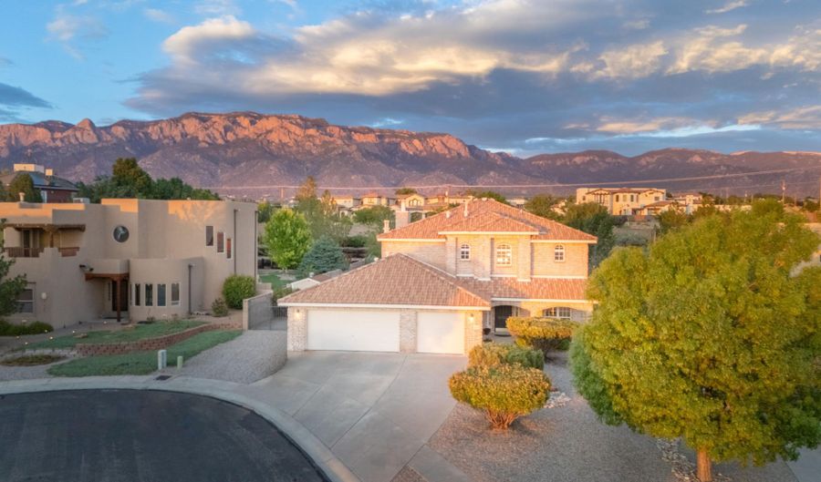 7420 ANKARA Rd NE, Albuquerque, NM 87122 - 4 Beds, 3 Bath