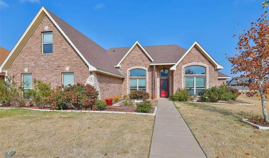 4510 Vista Del Sol, Abilene, TX 79606 - 5 Beds, 3 Bath