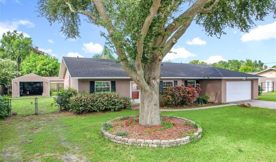 310 KEYSTONE Rd, Auburndale, FL 33823 - 3 Beds, 2 Bath