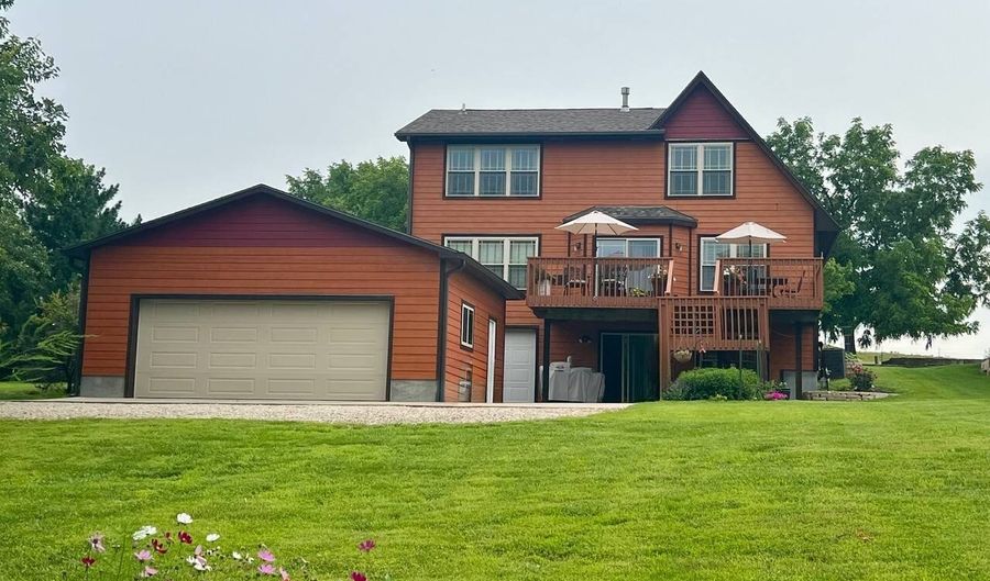 308 E Flint Hills Dr, Alma, KS 66401 - 3 Beds, 3 Bath
