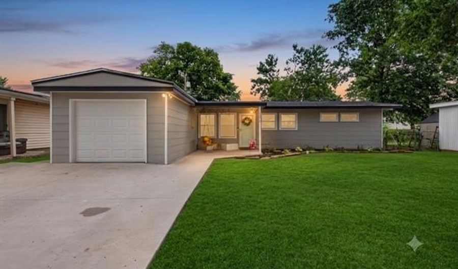 110 Mulberry Ln, Bartlesville, OK 74003 - 3 Beds, 2 Bath