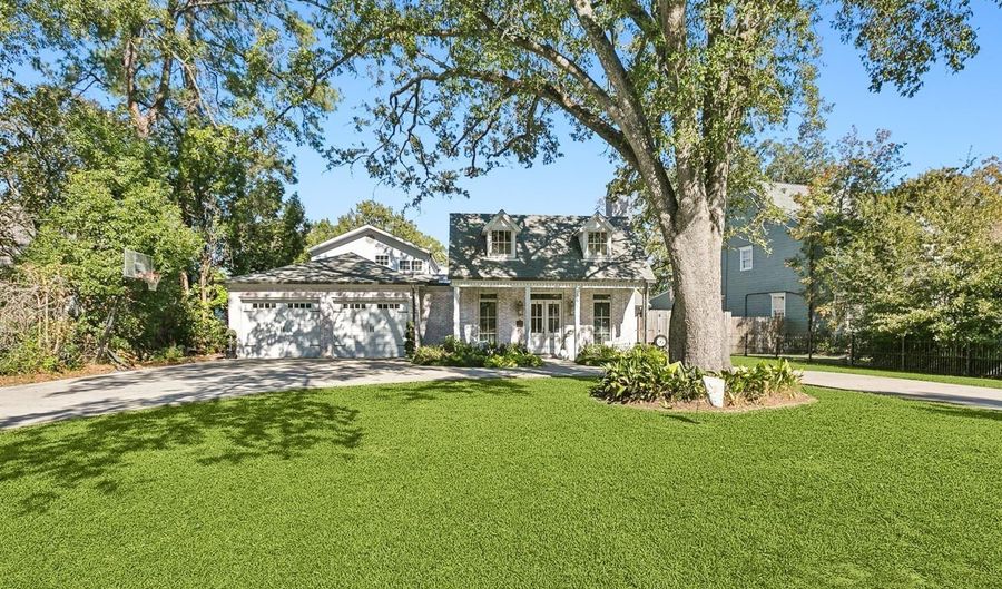 6363 Sevenoaks Ave, Baton Rouge, LA 70806 - 4 Beds, 4 Bath