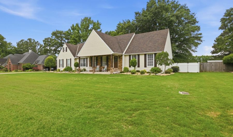 305 Brandon Dr, Beebe, AR 72012 - 3 Beds, 3 Bath
