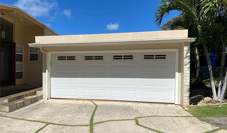 4953 Waa St Downstairs, Honolulu, HI 96821 - 2 Beds, 1 Bath