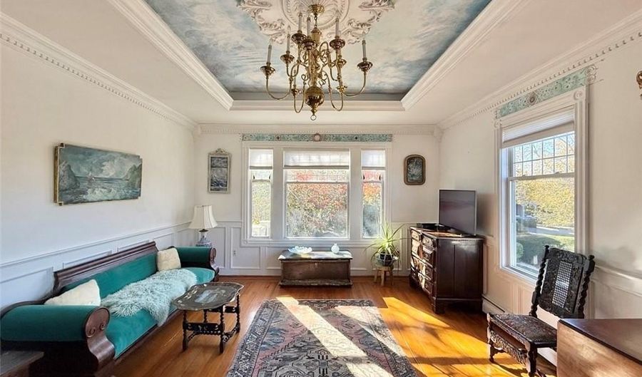 20 Berkeley Ave 3, Newport, RI 02840 - 1 Beds, 1 Bath