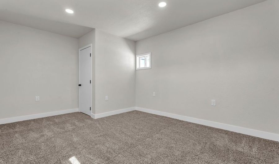 472 National St, Henderson, NV 89015 - 4 Beds, 2 Bath