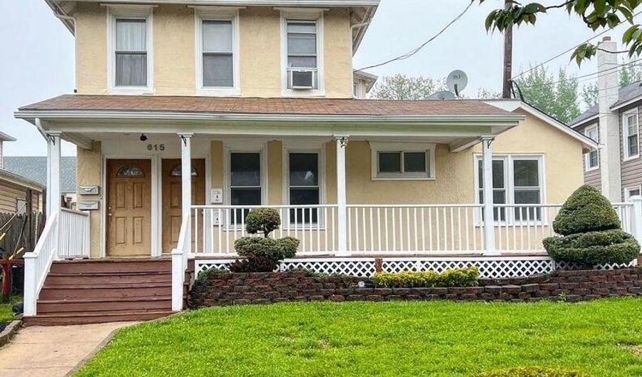 615 2nd Avenue Unit Apt 1, Asbury Park, NJ 07712 - 3 Beds, 1 Bath