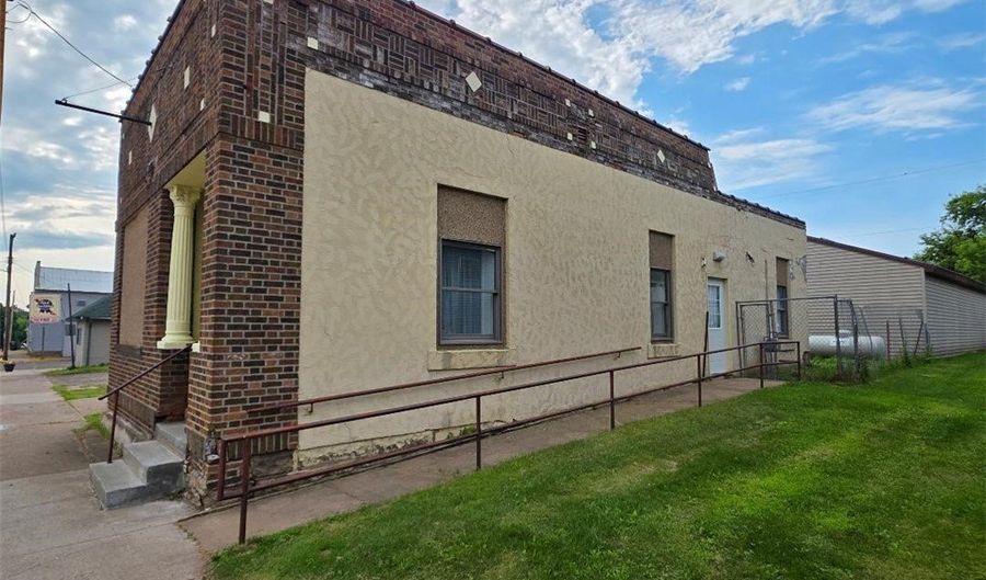 134 Soo Ave E, Almena, WI 54805 - 2 Beds, 1 Bath