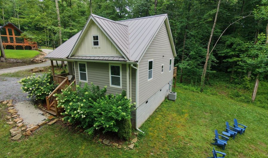 984 Cahill Dr, Andrews, NC 28901 - 2 Beds, 2 Bath