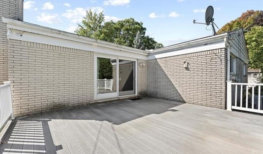 16958 Cambridge Ave, Allen Park, MI 48101 - 3 Beds, 3 Bath