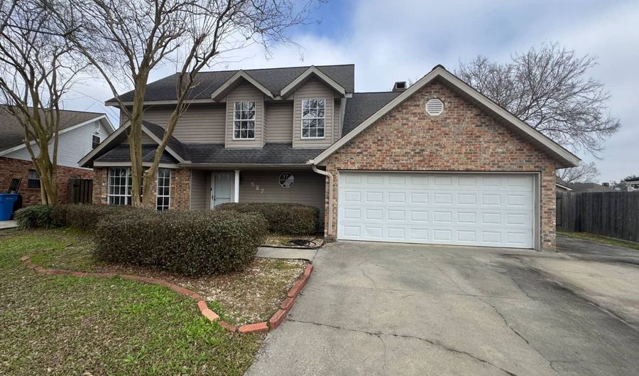 527 Watson, Berwick, LA 70342 - 4 Beds, 3 Bath