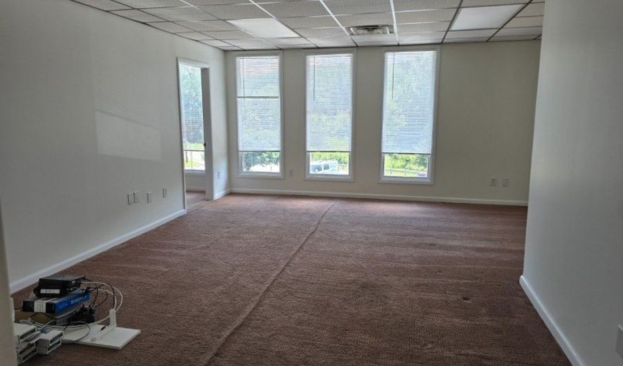 1 State Rt 94 E&F, Alloway, NJ 07462 - 1 Beds, 2 Bath