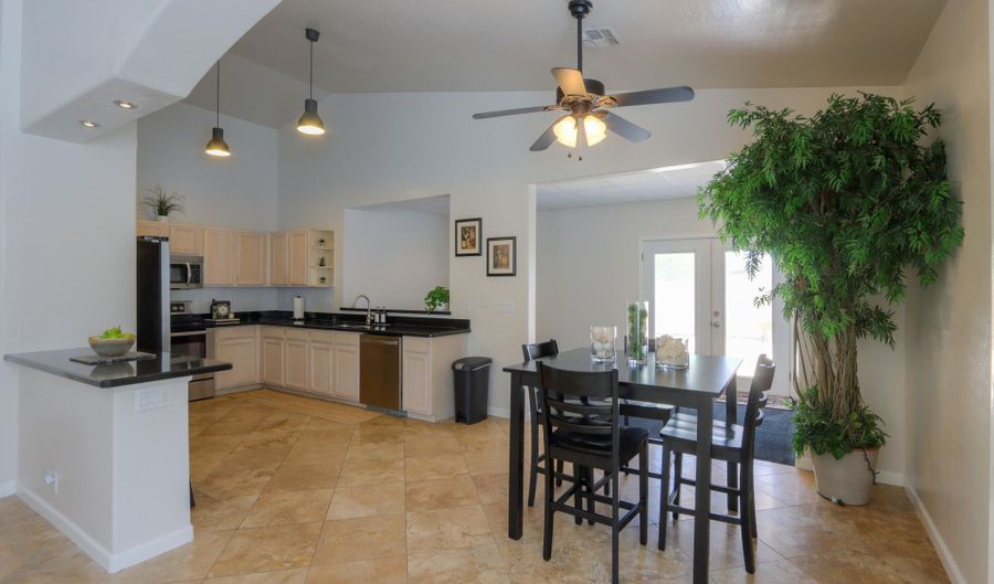 687 N GREGORY Pl, Chandler, AZ 85226 - 2 Beds, 2 Bath