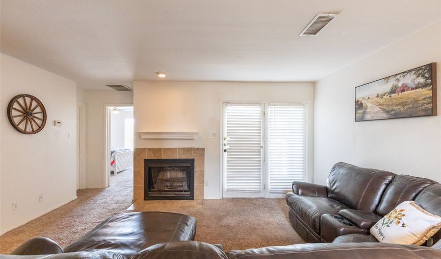 1310 Westheimer Rd 210, Abilene, TX 79601 - 3 Beds, 2 Bath