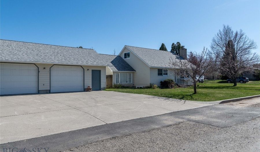 119 W 8th, Big Timber, MT 59011 - 5 Beds, 3 Bath