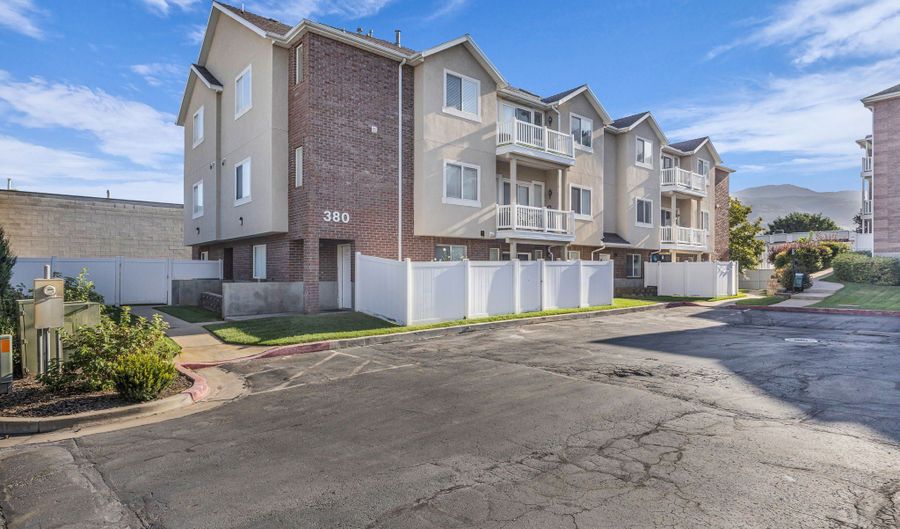 380 N 500 W 103, Bountiful, UT 84010 - 2 Beds, 2 Bath