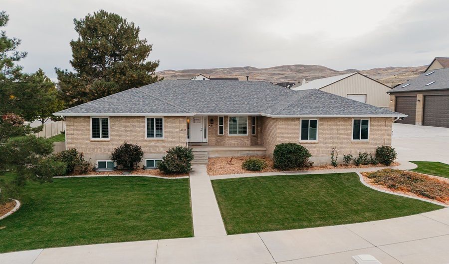 15048 S 2815 W, Bluffdale, UT 84065 - 5 Beds, 6 Bath