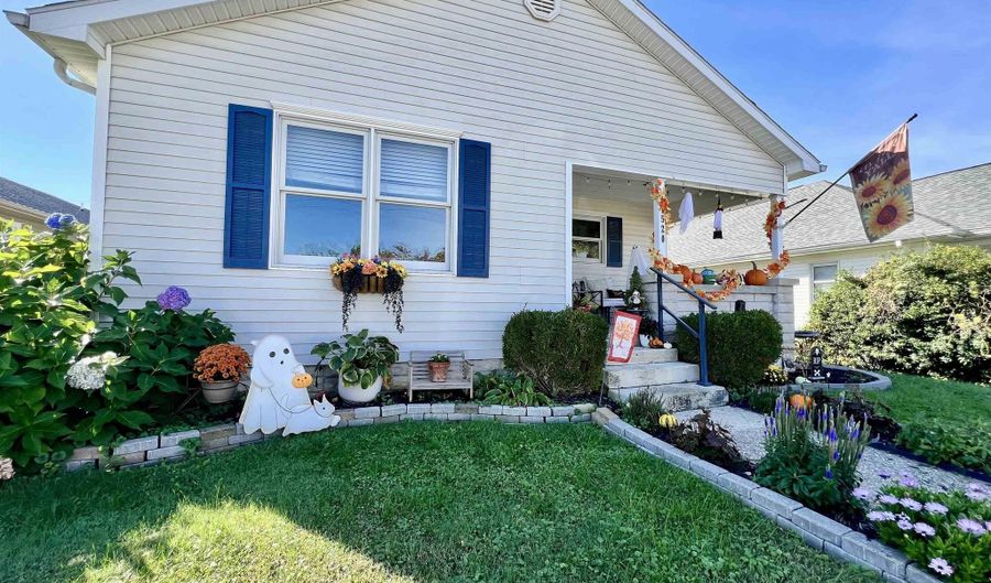 1520 1st St, Bedford, IN 47421 - 3 Beds, 2 Bath