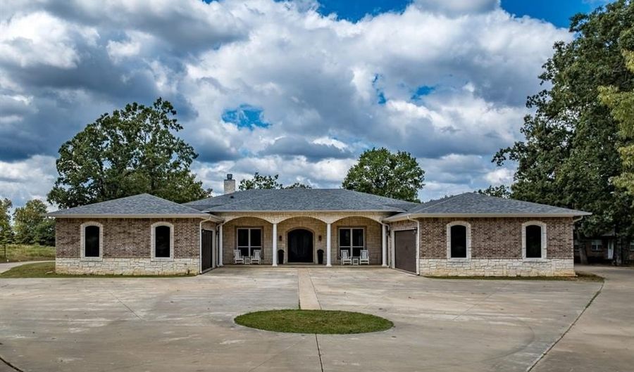 9854 S HWY 259 Hwy S, De Kalb, TX 75559 - 4 Beds, 4 Bath