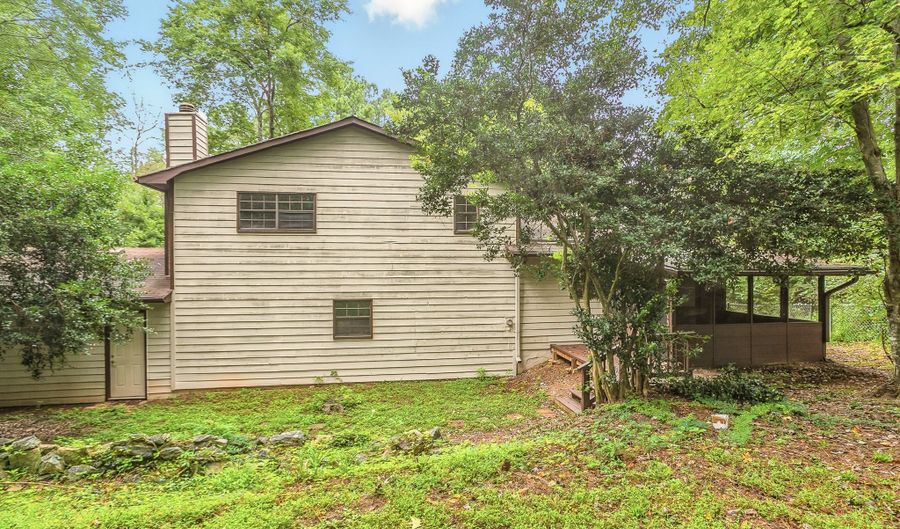 4463 Brown Deer, Acworth, GA 30101 - 3 Beds, 2 Bath