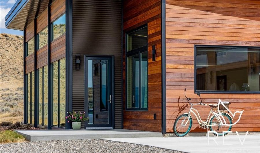 21 Tailwinds Dr, Cody, WY 82414 - 3 Beds, 1 Bath