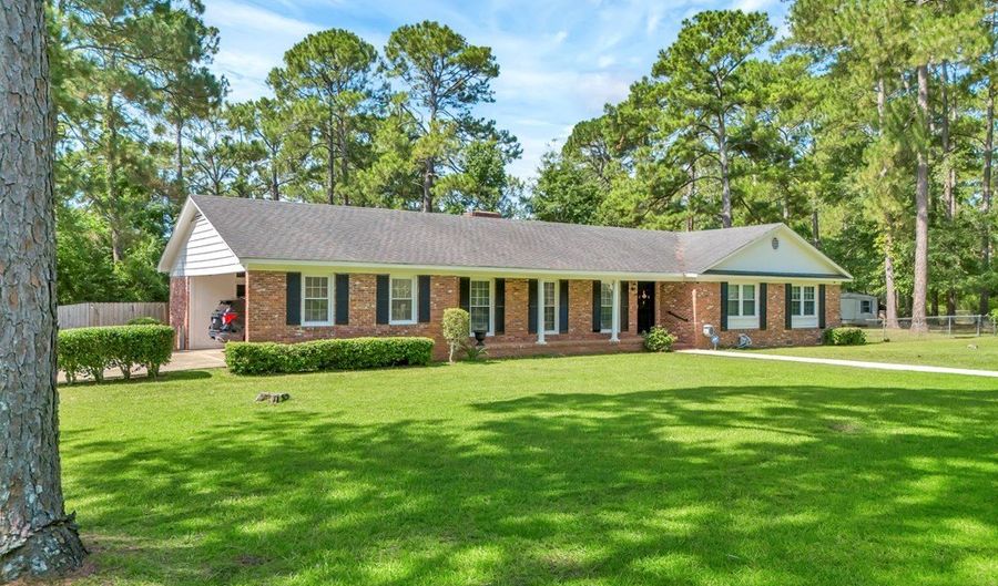 3301 WESTGATE Dr, Albany, GA 31707 - 3 Beds, 2 Bath