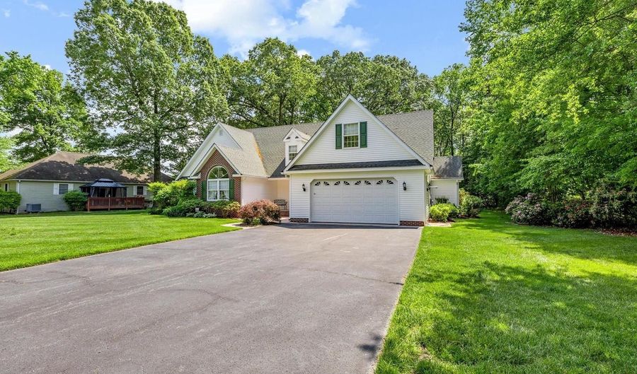 22121 WOODS EDGE Ct, Bridgeville, DE 19933 - 4 Beds, 3 Bath