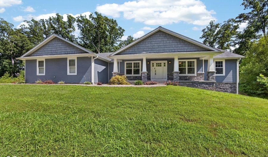 10675 W Andry Ln, Birdseye, IN 47513 - 4 Beds, 4 Bath
