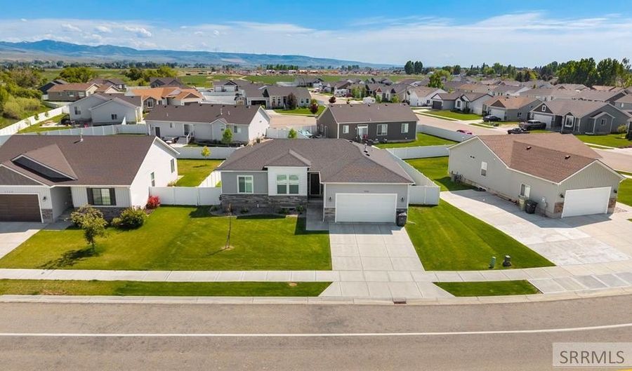 3340 Judy St, Ammon, ID 83406 - 3 Beds, 2 Bath