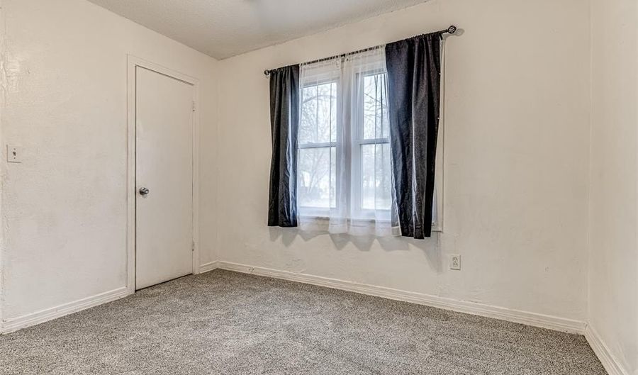 7007 NW 48th St, Bethany, OK 73008 - 2 Beds, 1 Bath