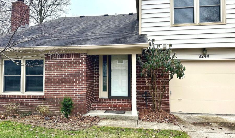 9244 Doubloon Rd, Indianapolis, IN 46268 - 2 Beds, 2 Bath