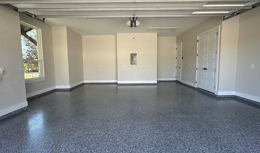 113 Pioneer Trl, Adkins, TX 78101 - 5 Beds, 0 Bath