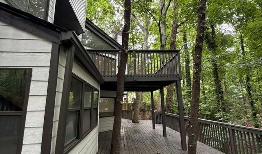 352 N Peak Dr, Alpharetta, GA 30022 - 3 Beds, 3 Bath
