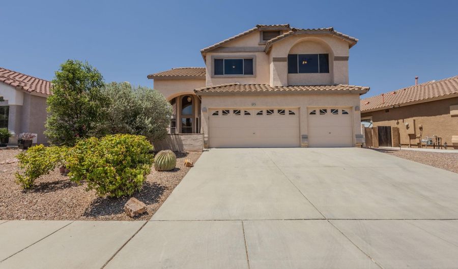273 E Via Teresita, Sahuarita, AZ 85629 - 4 Beds, 3 Bath