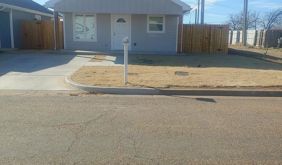 1103 B 14th St, Abernathy, TX 79311 - 2 Beds, 1 Bath