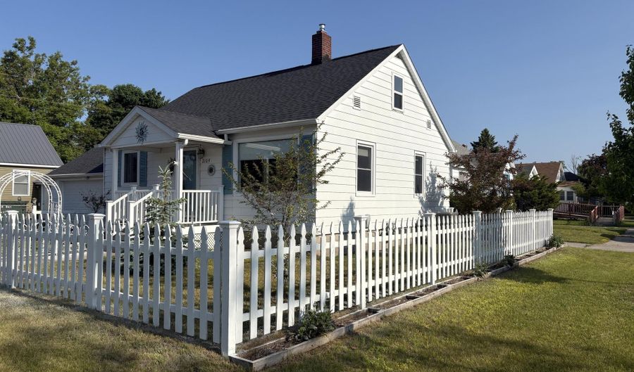 2109 S Fourth Ave, Alpena, MI 49707 - 3 Beds, 1 Bath
