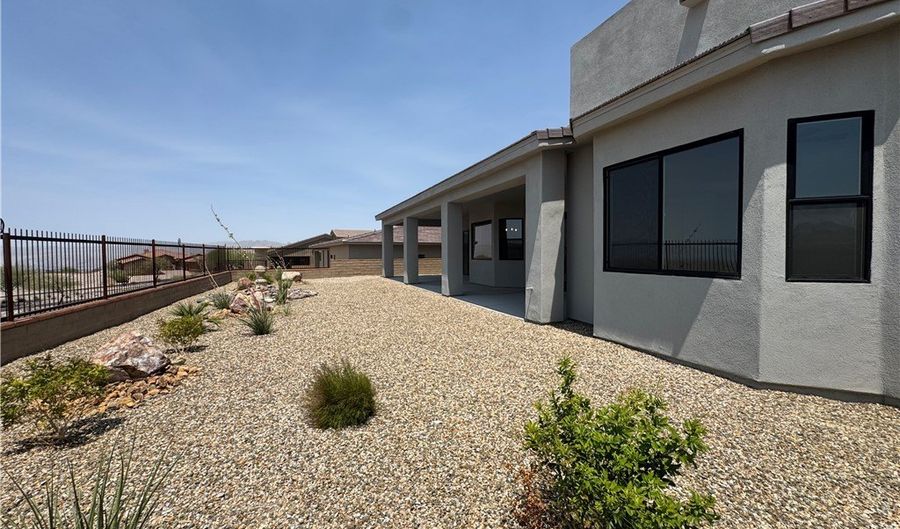 3040 Fort Mojave Dr, Bullhead City, AZ 86429 - 3 Beds, 4 Bath