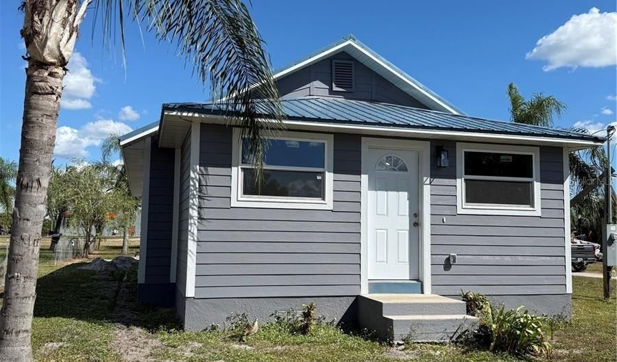 103 S ROGERS Ave, Arcadia, FL 34266 - 3 Beds, 2 Bath