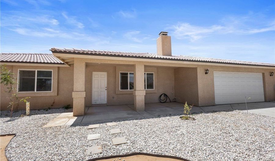 22225 Standing Rock Ave, Apple Valley, CA 92307 - 4 Beds, 2 Bath
