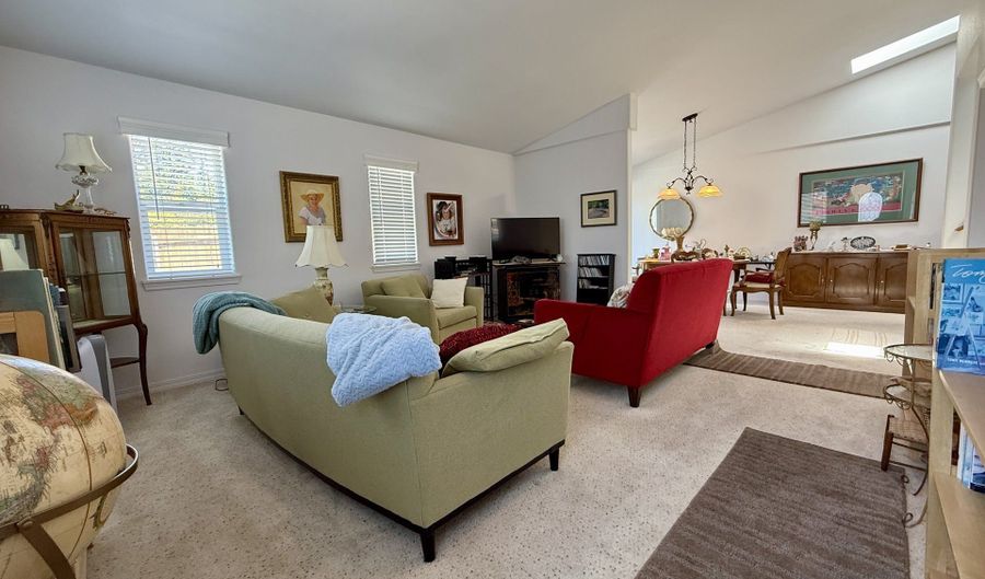 1215 RANSOM Ave, Brookings, OR 97415 - 3 Beds, 3 Bath