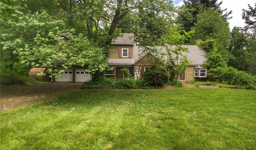 24 Grant Hill Rd, Bloomfield, CT 06002 - 4 Beds, 3 Bath