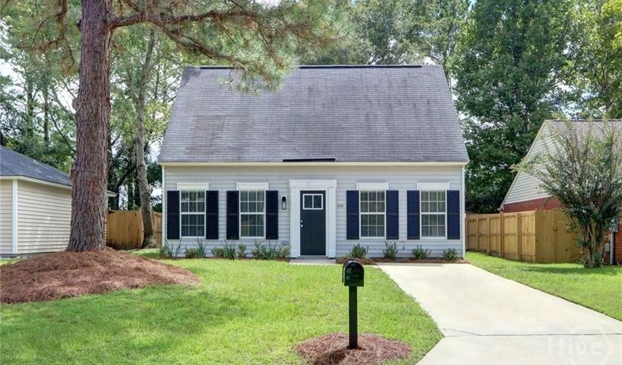 115 Turnbuckle Ct, Savannah, GA 31410 - 3 Beds, 2 Bath