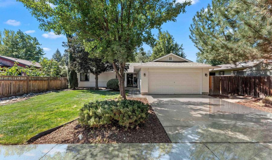 2989 S Cantrell Ave, Boise, ID 83706 - 3 Beds, 2 Bath