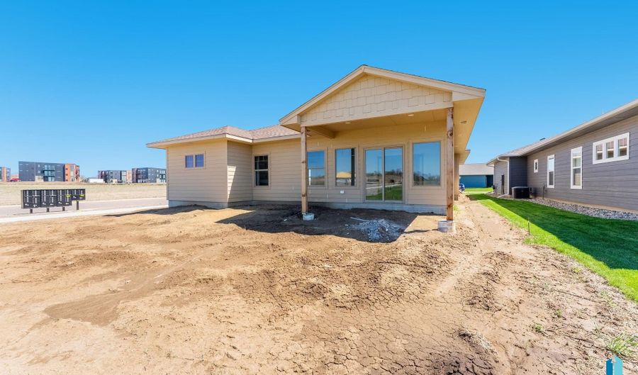 901 S Brek Ave, Brandon, SD 57005 - 2 Beds, 2 Bath