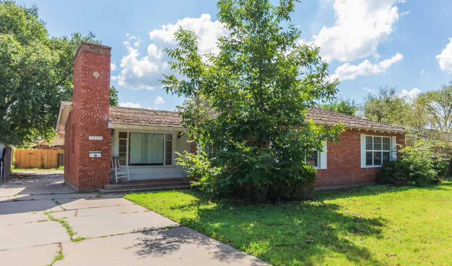1221 S AUSTIN St, Amarillo, TX 79102 - 3 Beds, 3 Bath