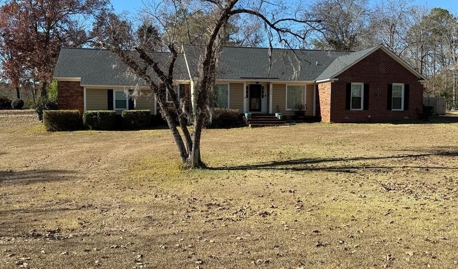 2829 Doublegate Dr N, Albany, GA 31721 - 4 Beds, 2 Bath